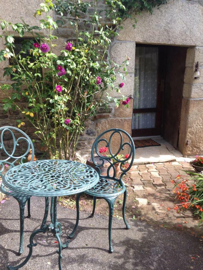 Le Petit Chateau Noyal-Pontivy Kültér fotó